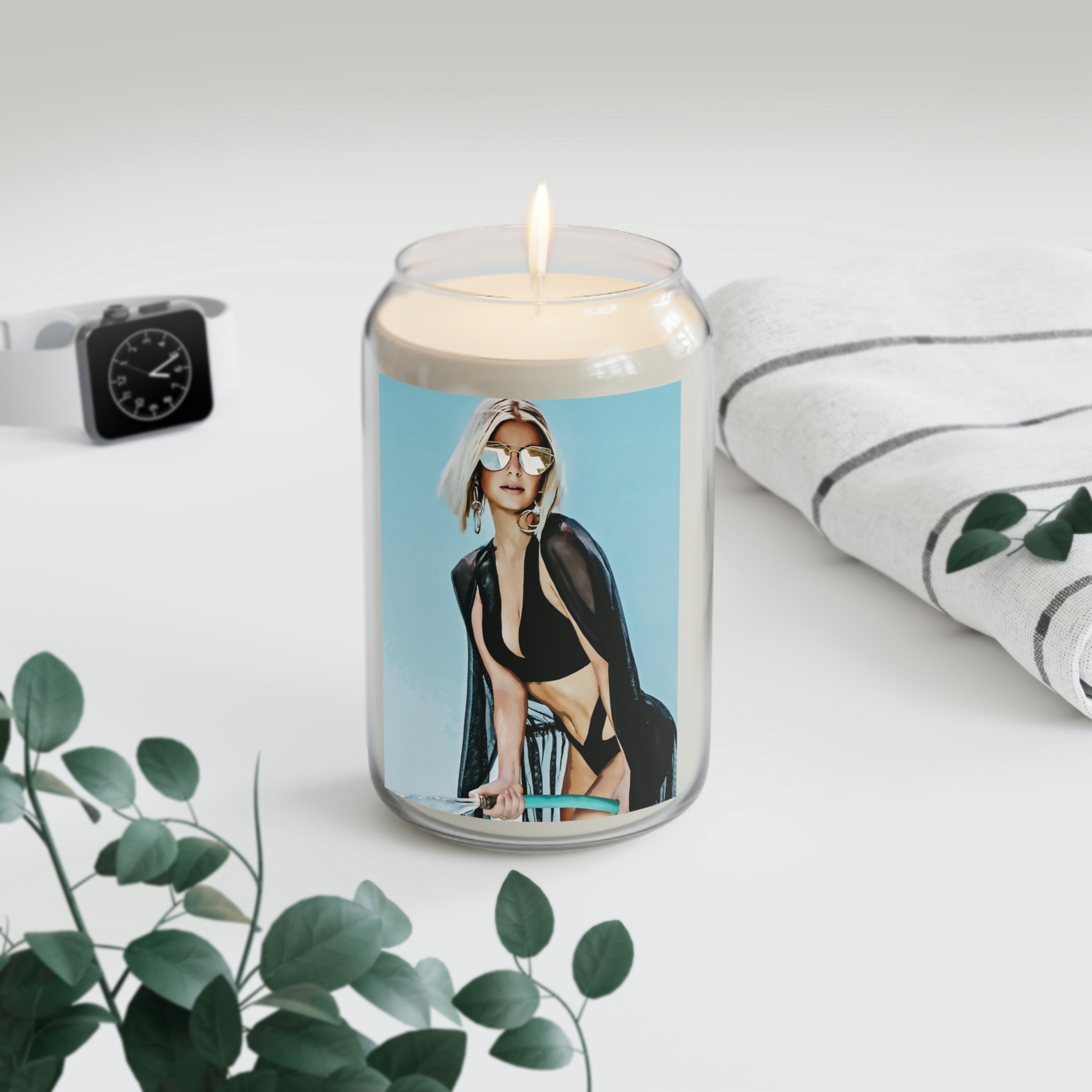 Ariana Magazine Candle